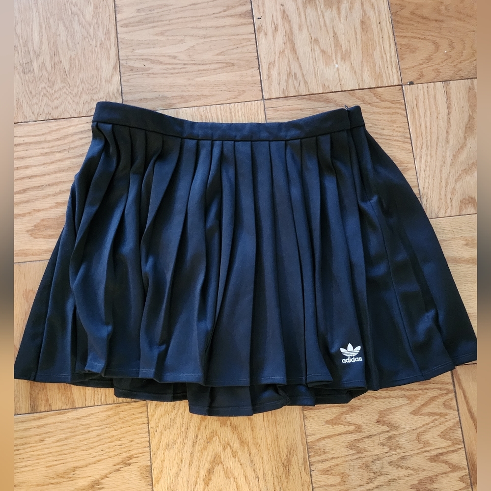 NWT Black ADIDAS skater skirt XL